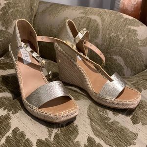 Steve Madden Kinlee Studded Espadrille Wedge (never worn!)